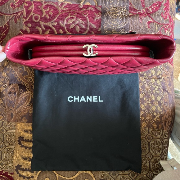 Red Chanel Quilted Sac Pochette Clutch Handbag - Timeless! - Picture 7 of 8
